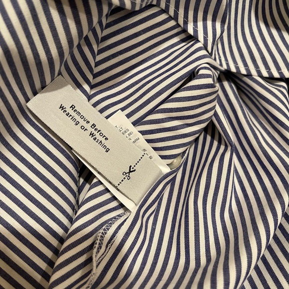 J.Crew Blue and White Striped Wrap blouse Xs NWT - Picture 10 of 10